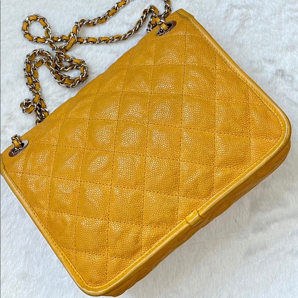 HP 🎉🎈 VINTAGE Chanel French Riviera Flap Bag - Picture 2 of 14